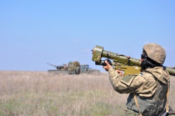 В Азовском море новая стрельба, поднята боевая авиация: видео