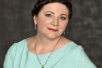 Донька Ніни Матвієнко вразила знімком мами в молодості — як дві краплі води