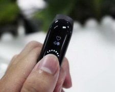 Xiaomi Mi Band 3 продають в Україні дешевше, ніж в Китаї