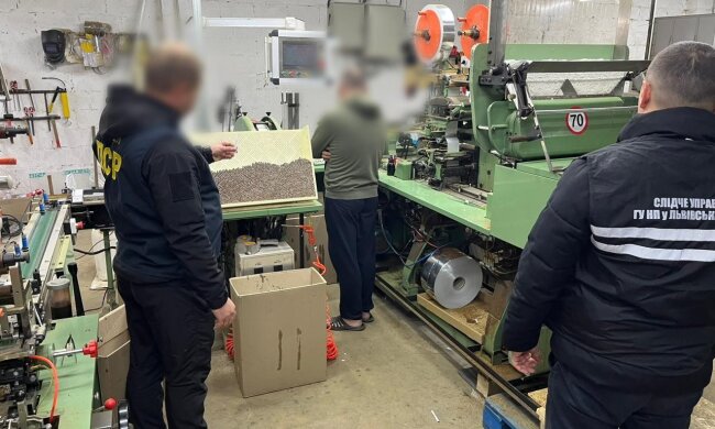 20 000 пачок цигарок на добу: правоохоронці показали перші результати операції "Акциз"