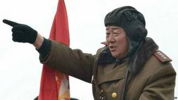 У КНДР влаштували гарматну страту
