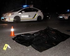П'яний водій в Київ збив молоду пару на тротуарі (фото)