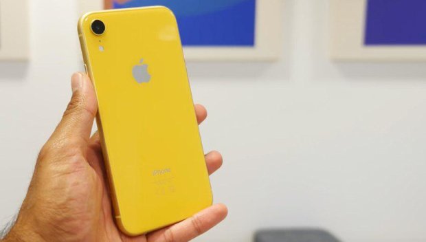 Apple выпустила разноцветную рекламу нового iPhone: видео
