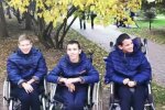 Брати-трійнята народилися з ДЦП, мужня мама плюнула лікарям в обличчя: "Виростуть дурниками"
