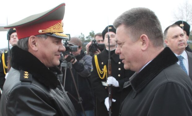 Встреча министров обороны Украины и РФ Лебедева и Шойгу, Севастополь, 20.02.13 г., фото: ТАСС
