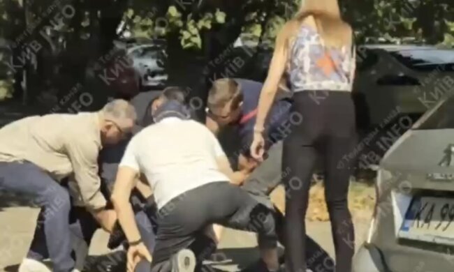 Имеет связи с Сытником и Шабуниным: СМИ назвали фамилию чиновника, фигурирующего по делу о взятке на $700 тыс.