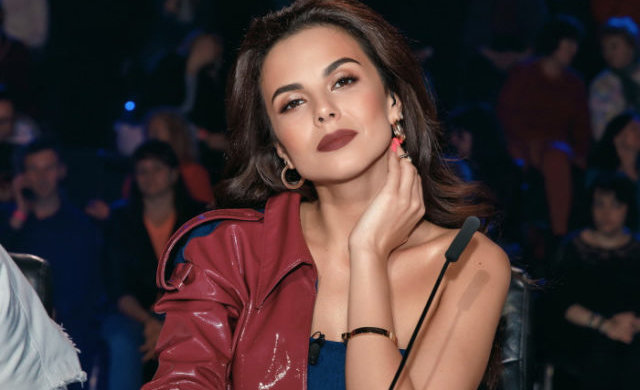 "Что за блондиночка в красном?": Каменских анонсировала клип Потапа