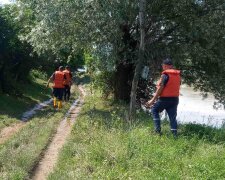 На Тернопільщині чоловіка проковтнула оскаженіла річка - рятувальники прочісують кожен метр