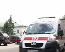 В Харькове мать восьмерых детей не успела в роддом – врачи приняли 9-го малыша "на колесах"