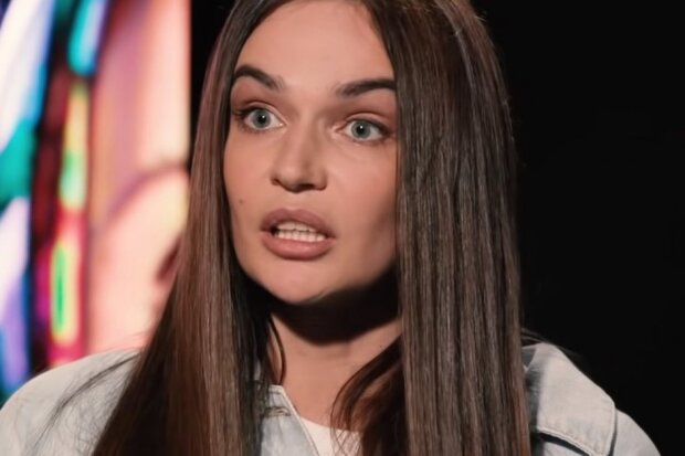Алена Водонаева, кадр из видео