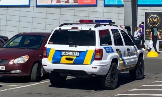 Харьковских копов засекли на евробляхе, украинцы не растерялись: "Где растаможка?"