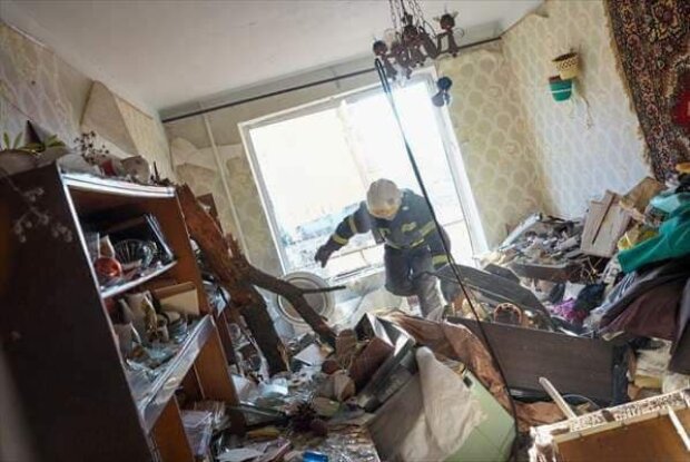 Российская артиллерия обстреляла жилой дом - выбраться удалось не всем