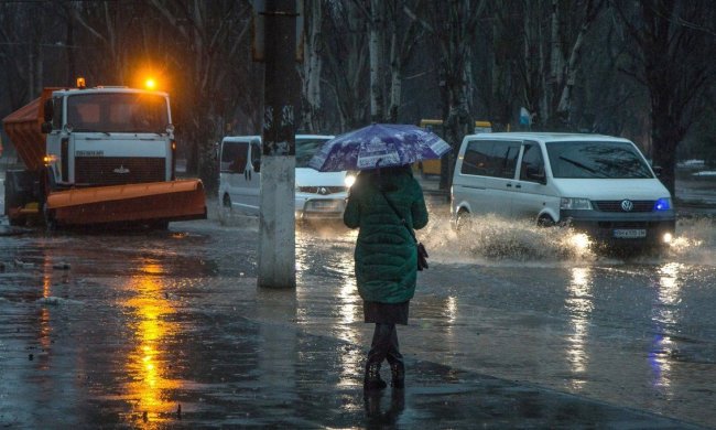 Погода на 11 апреля: грозы и дожди ударят по Украине