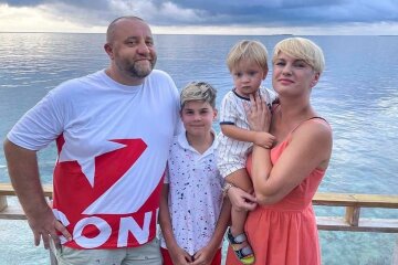 Єгор Крутоголов з сім'єю, фото з Instagram