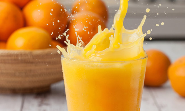 Стакан в день: апельсиновий сік допомагає чоловікам від недоумства