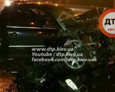 ДТП на Московському мості: п'яний водій Volkswagen протаранив три авто (фото)