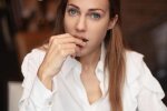Зірку "Величного століття" Мер'єм Узерлі застукали з сигаретою: "Хюррем палить?"