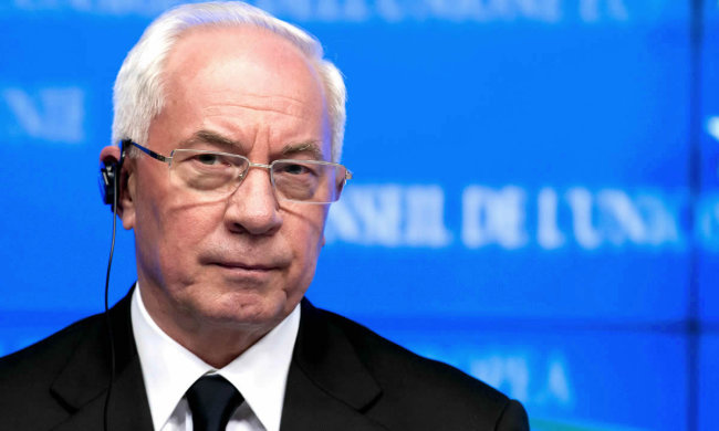 Важко поранений Азаров звернувся до українців: "отямтеся від дурману"