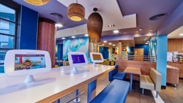 McDonald's заманює відвідувачів планшетами