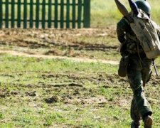 Правоохоронці затримали озброєного дезертира