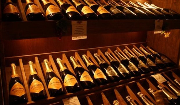 Продажі шампанського встановили світовий рекорд