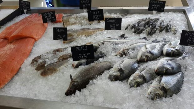 риба в супермаркеті, фото: Інформатор