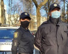 Суворі львівські патрульні втратили спокій перед Новим роком: "Святкуйте з розумом"