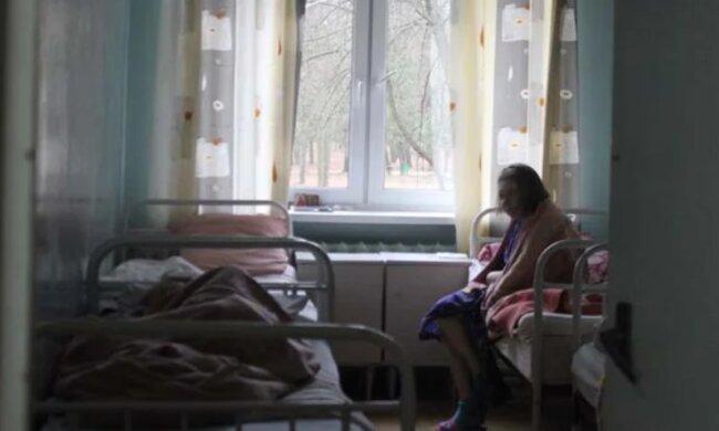 В городской больнице издевались над пенсионеркой, цинизм медиков поражает: "Просила помощи и воды"