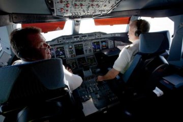 Поющий пилот парализовал работу аргентинского аэропорта