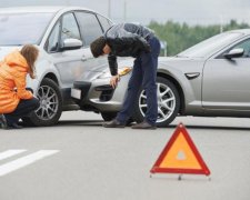 Чотири авто в мотлох: серйозна ДТП паралізувала київську трасу