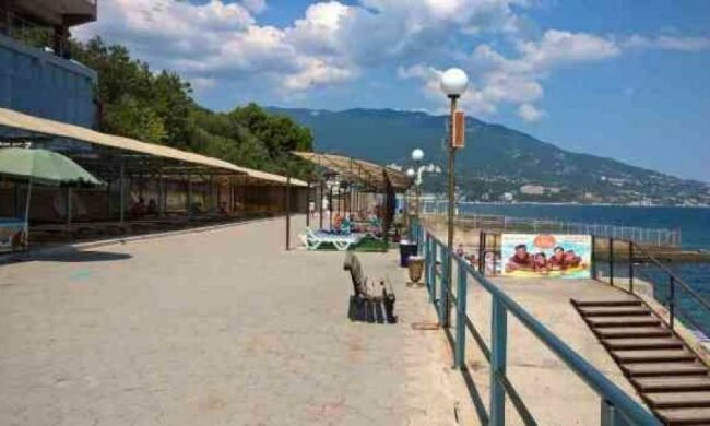 В сети показали "толпы" на крымских пляжах
