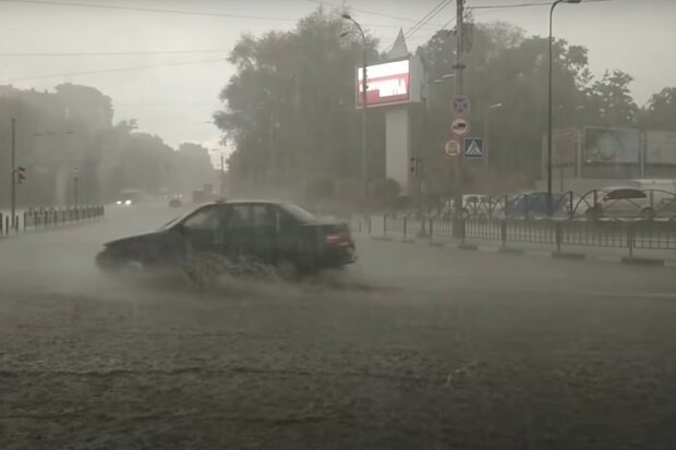 Злива, скріншот з відео