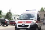 Українка викликала шамана, щоб врятувати дитину від гайок в животі - наївся замість черешень