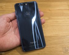 HONOR 8S