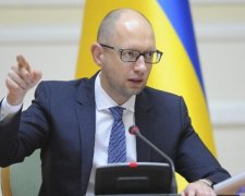 Держслужбу зайнятості ліквідують - Яценюк 