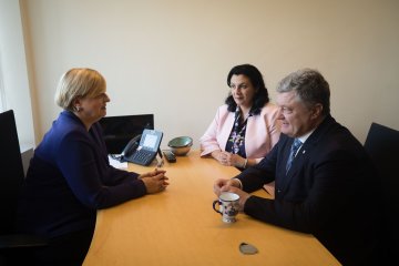 Петр Порошенко