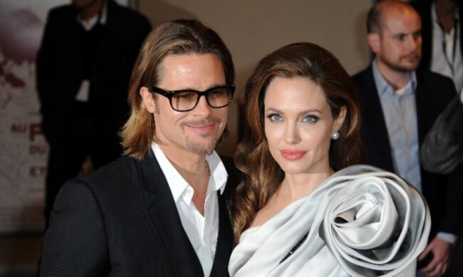 Анджелину Джоли и Брэда Питта пригласили жить в Крыму
