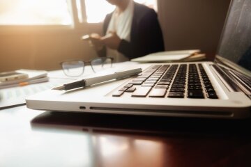 Готівкові гривні в гаманці