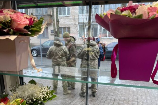 Всеобщая мобилизация в Украине: кого не объявят в розыск, при переезде ...