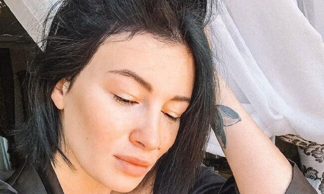 Анастасія Приходько пішла у "загул": "Нічого не можу з собою зробити"