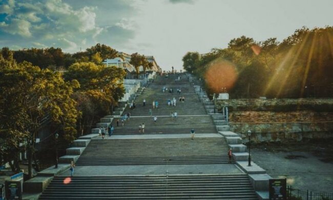 Бархатный сезон в Одессе: пустые пляжи и низкие цены