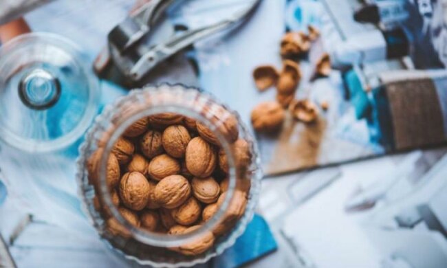 Продукти, які допоможуть заснути