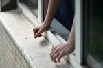 Пациентка львовской больницы выбросилась из окна