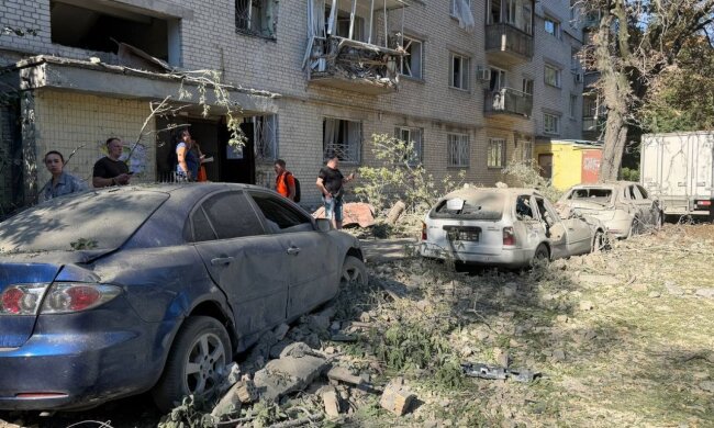 Наслідки обстрілу Солом'янського району Києва