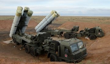 У Лаврова объяснились за С-300 в Сирии: грозят американцам