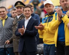 Зеленский заявил о тотальном перевороте в Украине: "Мы увольняем всех"