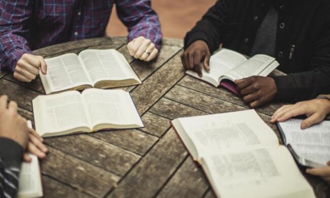 Ученый объяснил, что не так в Библии