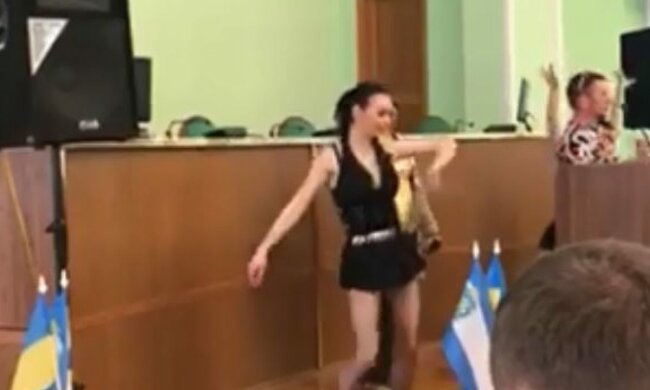 Лидер группы "Степ" прокомментировал скандал в Херсонской ОГА - "Хорошо срежиссированный заказ"
