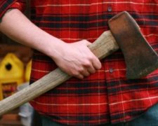 Чоловік зарубав сокирою чотири людини