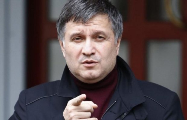 Аваков обвинил "Интер" в прокремлевской пропаганде 